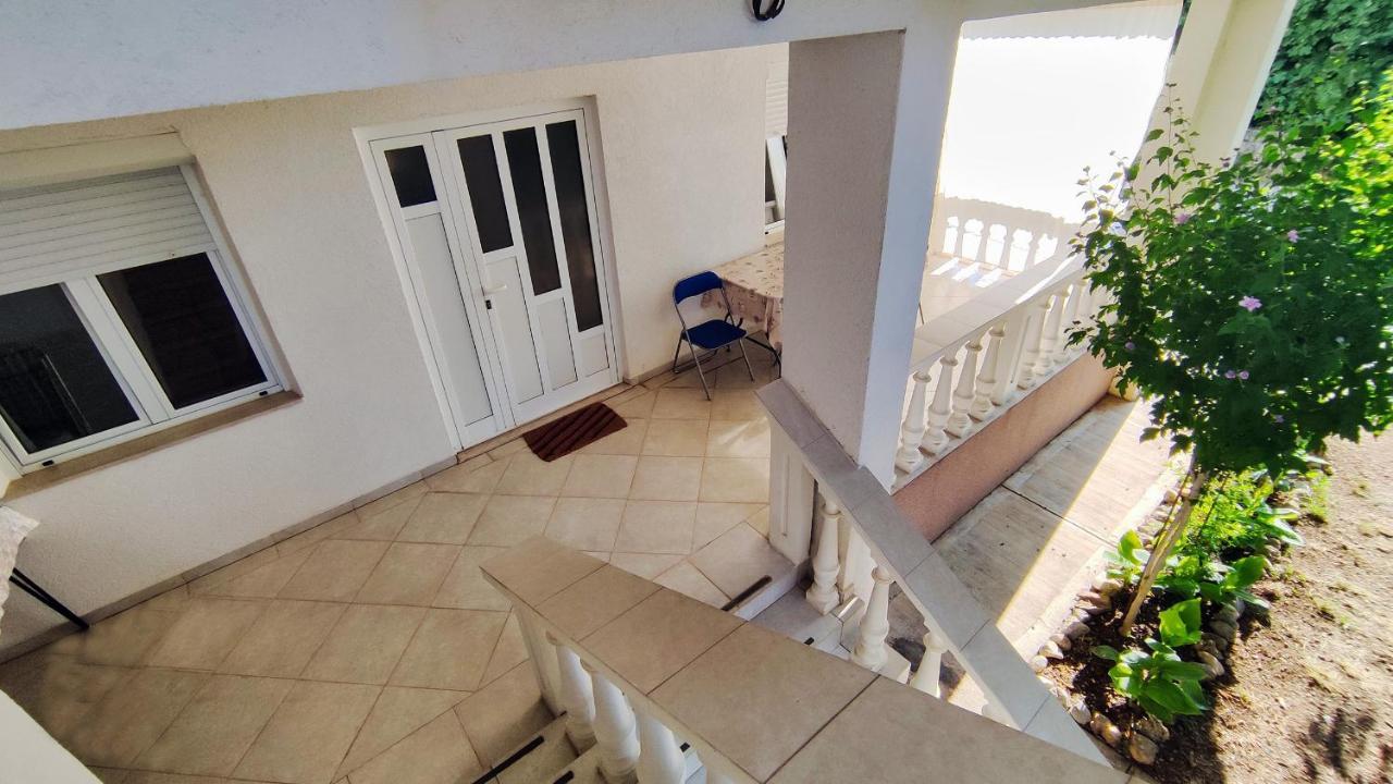 Apartment Amigo Селине Екстер'єр фото