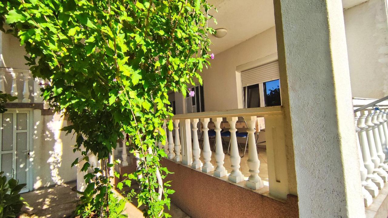 Apartment Amigo Селине Екстер'єр фото