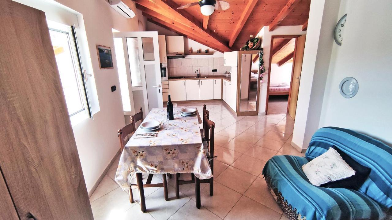 Apartment Amigo Селине Екстер'єр фото
