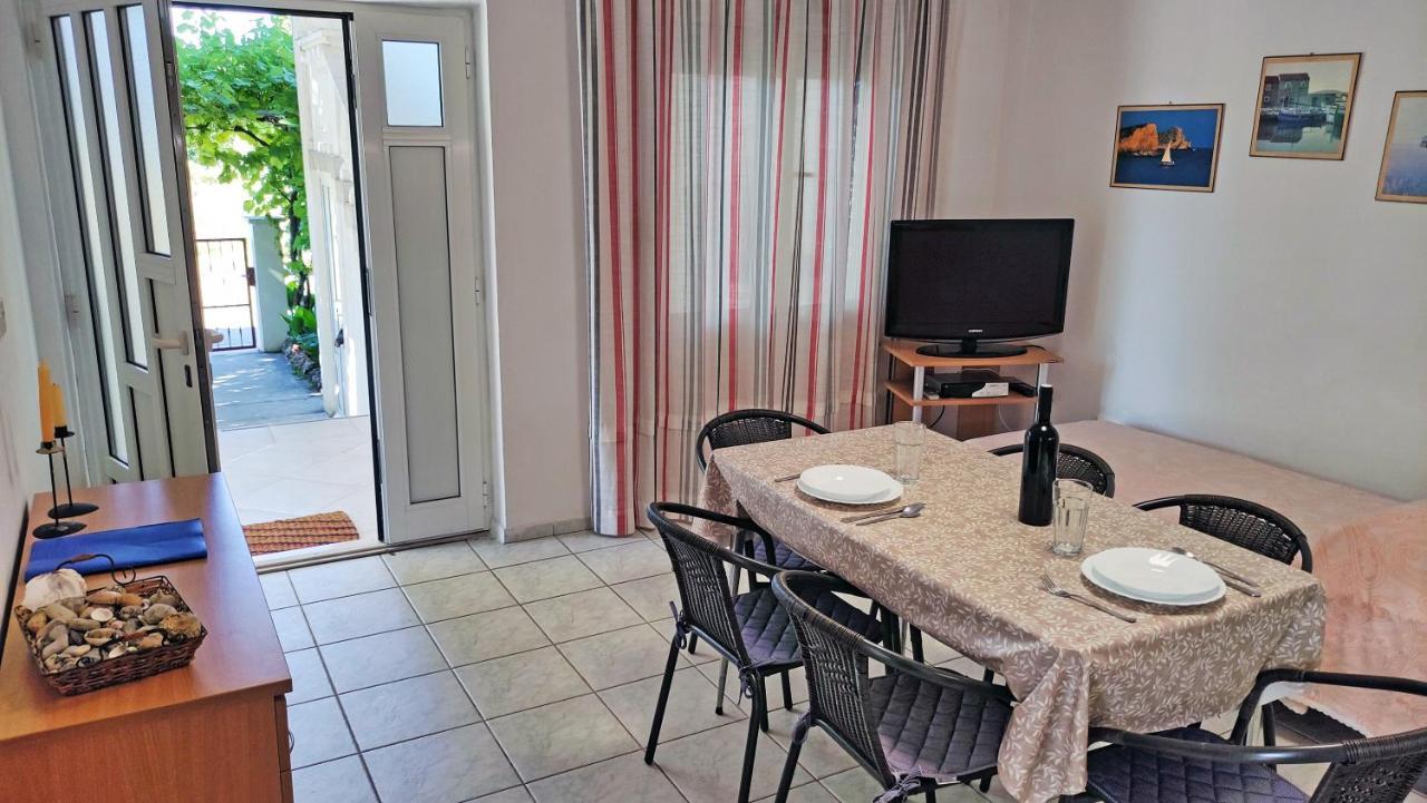 Apartment Amigo Селине Екстер'єр фото